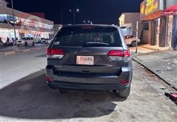 جیپ گراند شیرۆکی